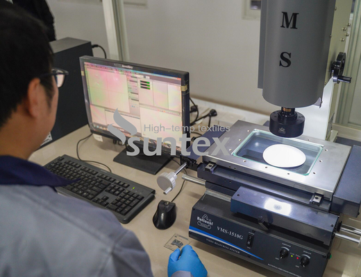 0.4 मिमी उच्च तापमान प्रतिरोधी सिलिकॉन रबर लेपित वेल्डिंग सुरक्षात्मक कपड़े